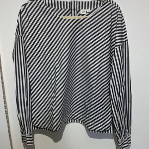 Gap Women's Striped Long Sleeves Crewneck Top Black & White Size S